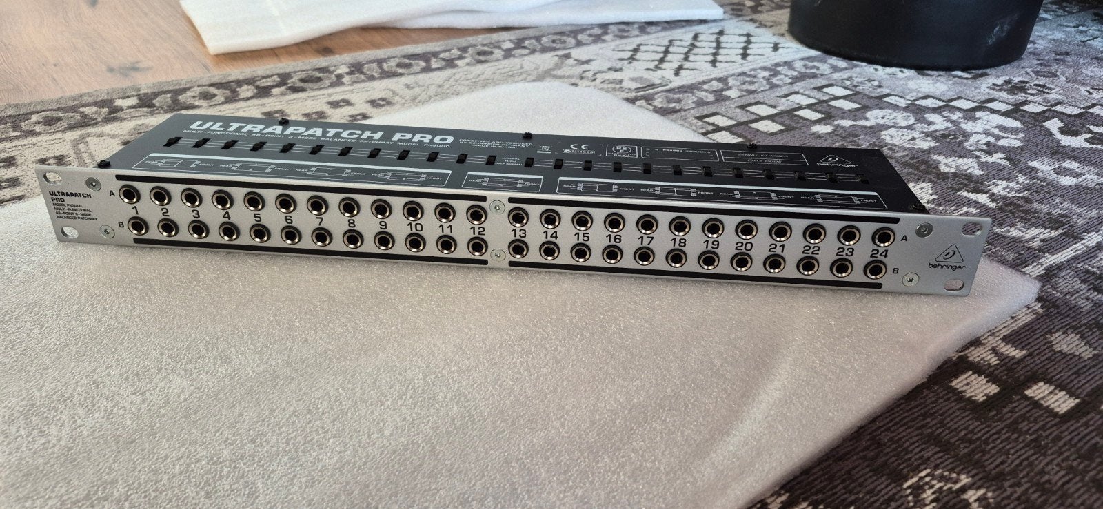 Behringer Ultrapatch Pro PX3000 patchbay - Nieuwstaat, Ophalen of Verzenden, Zo goed als nieuw