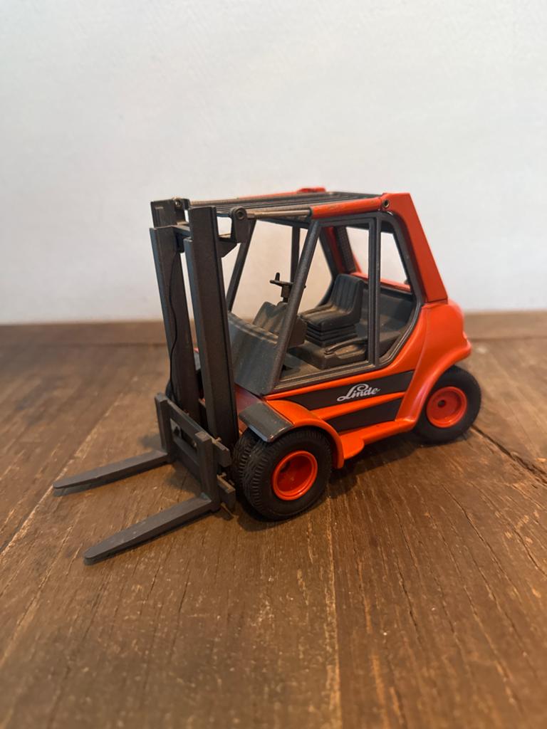 Schuco - Linde H25D Vorkheftruck Model (1:24), Ophalen of Verzenden, Zo goed als nieuw, Overige typen, Overige merken
