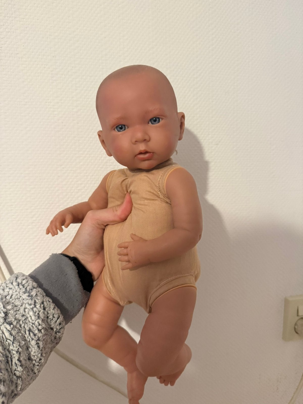 M liorens pop met geluid, Verzamelen, Poppen, Ophalen of Verzenden, Zo goed als nieuw, Pop