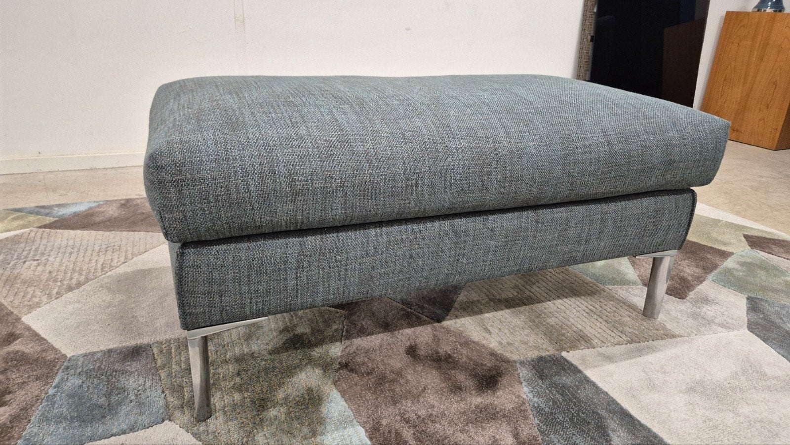 Design on Stock model Heelz design hocker in perfecte staat, Zo goed als nieuw, Metaal, Rechthoekig, 50 tot 75 cm