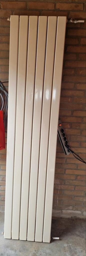 Radiator 200x45 cm, Doe-het-zelf en Verbouw, Verwarming en Radiatoren, Ophalen, Gebruikt, Radiator, Minder dan 60 cm