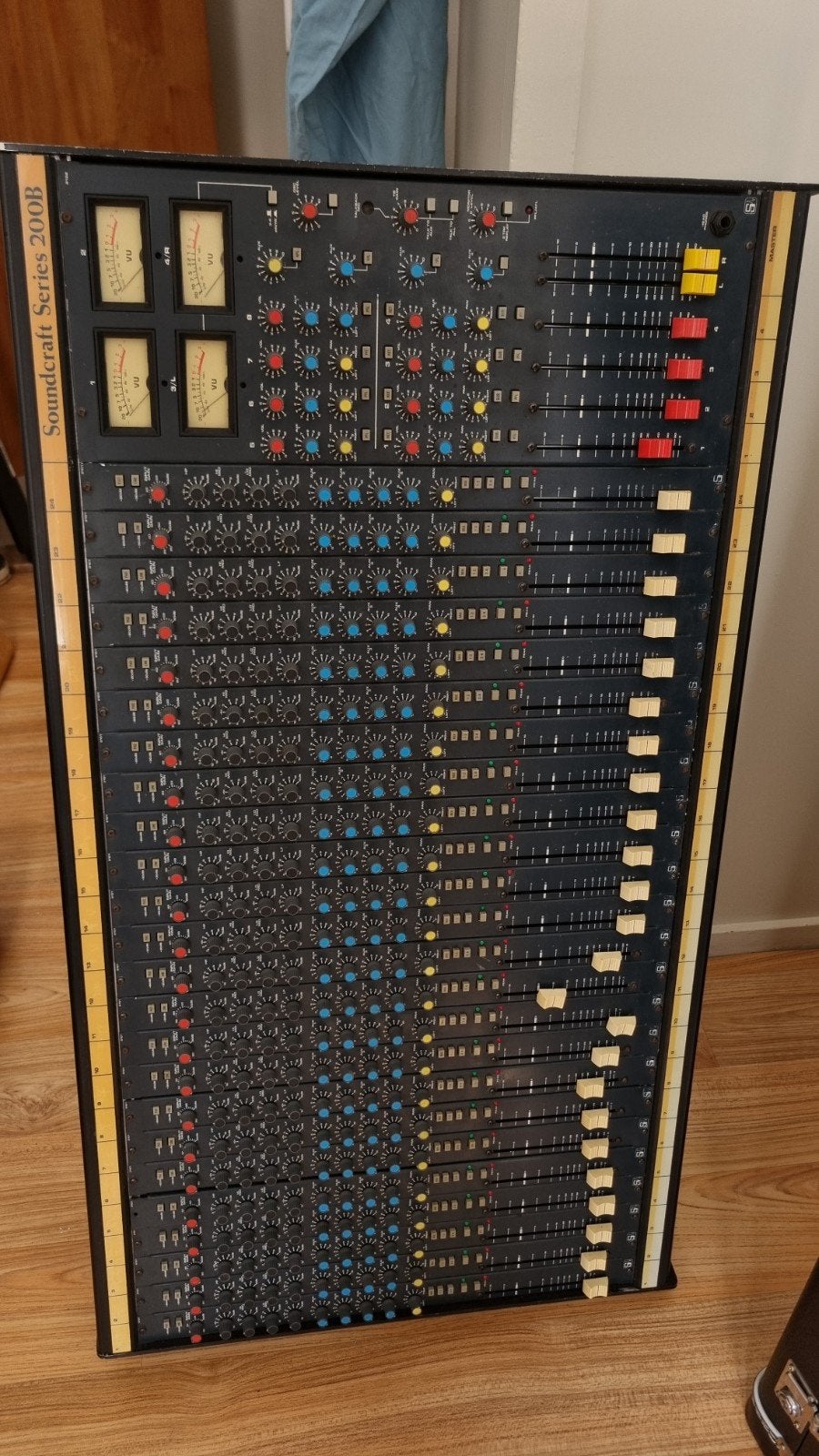 Soundcraft 200B Mixer - Vintage Mengpaneel, Ophalen, Gebruikt, 20 kanalen of meer, Microfooningang