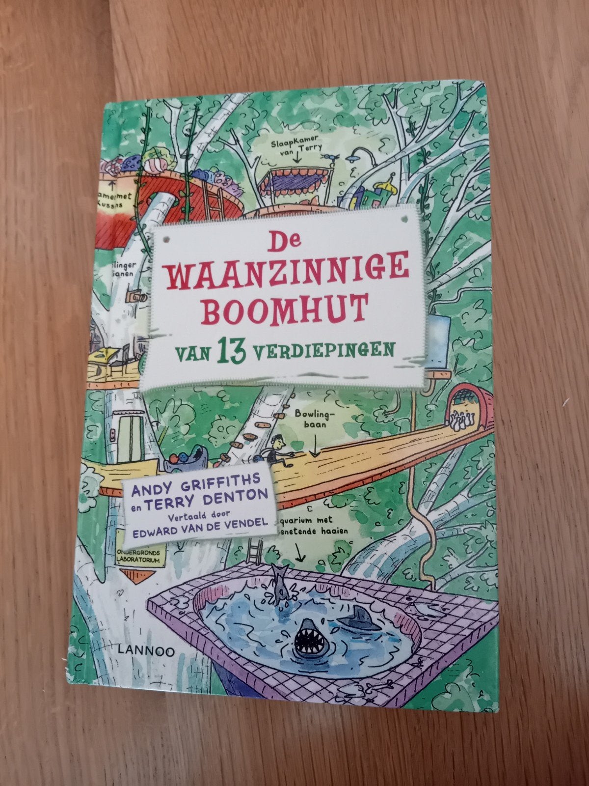 De Waanzinnige Boomhut van 13 Verdiepingen - Andy Griffiths, Ophalen, Gelezen, Andy Griffiths en Terry Denton, Fictie