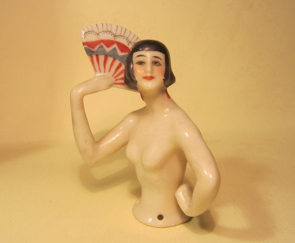 Art deco porseleinen half doll, flapper met waaier, Antiek en Kunst, Verzenden