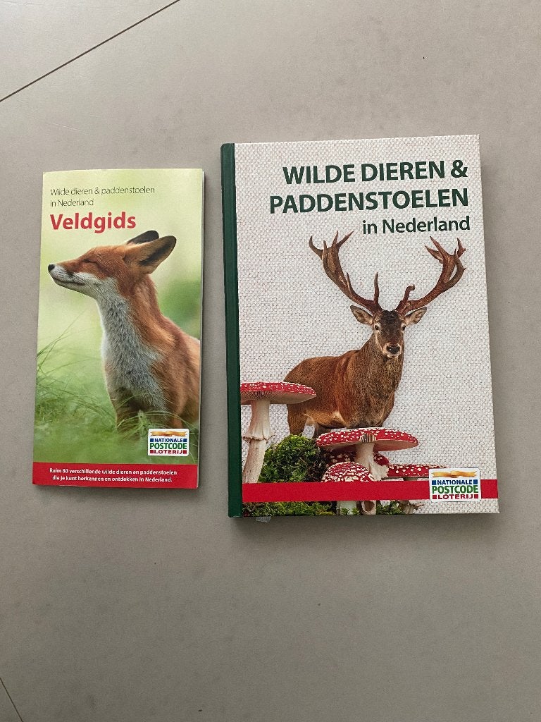 Wilde Dieren & Paddenstoelen in Nederland - Veldgids, Ophalen of Verzenden, Nieuw, Natuur algemeen