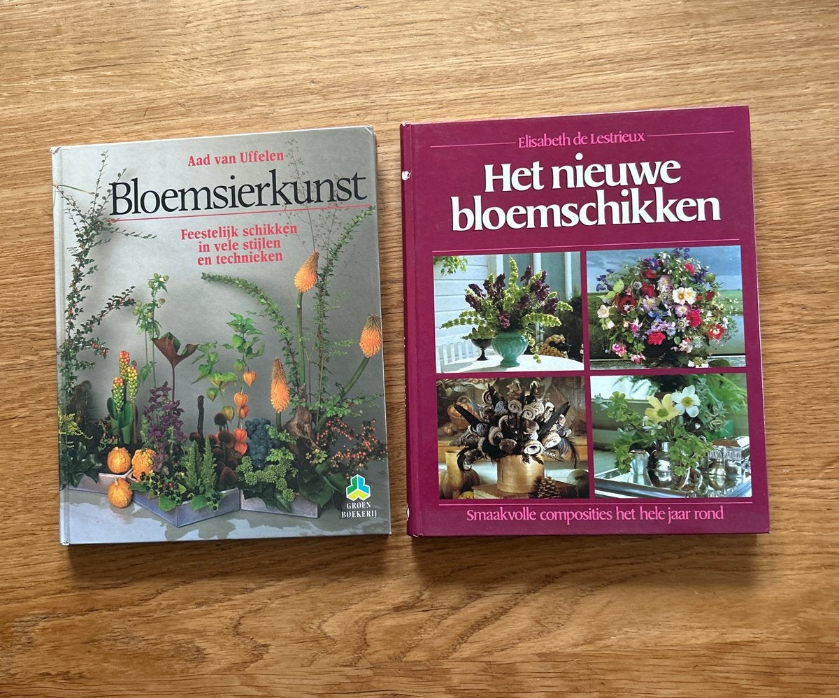 Bloemsierkunst & Het Nieuwe Bloemschikken - 2 boeken, Boeken, Ophalen of Verzenden, Gelezen, Overige onderwerpen