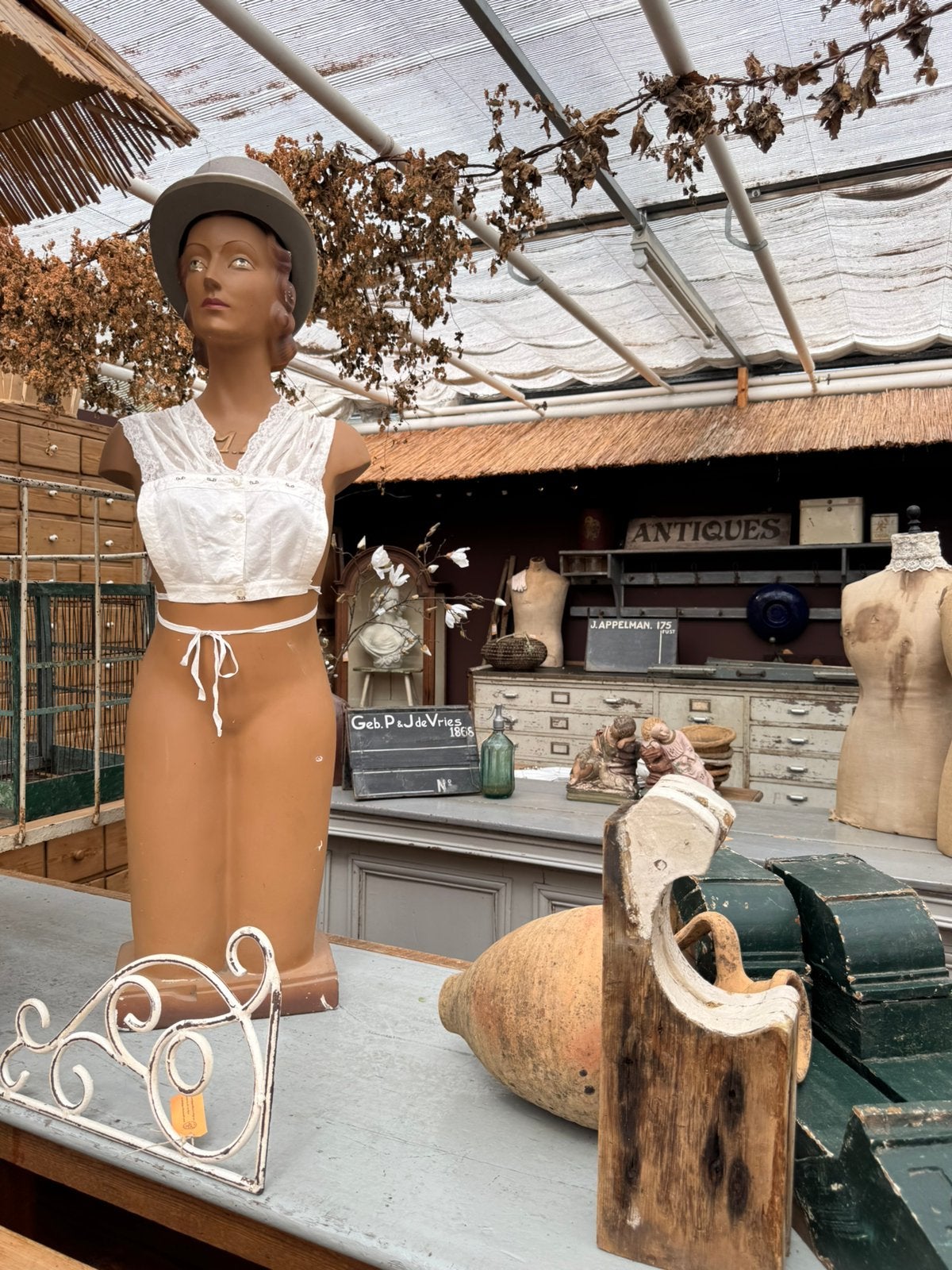 SALE Toonbank-mannequin, lingerie,jaren’20,authentiek,118 h, Ophalen