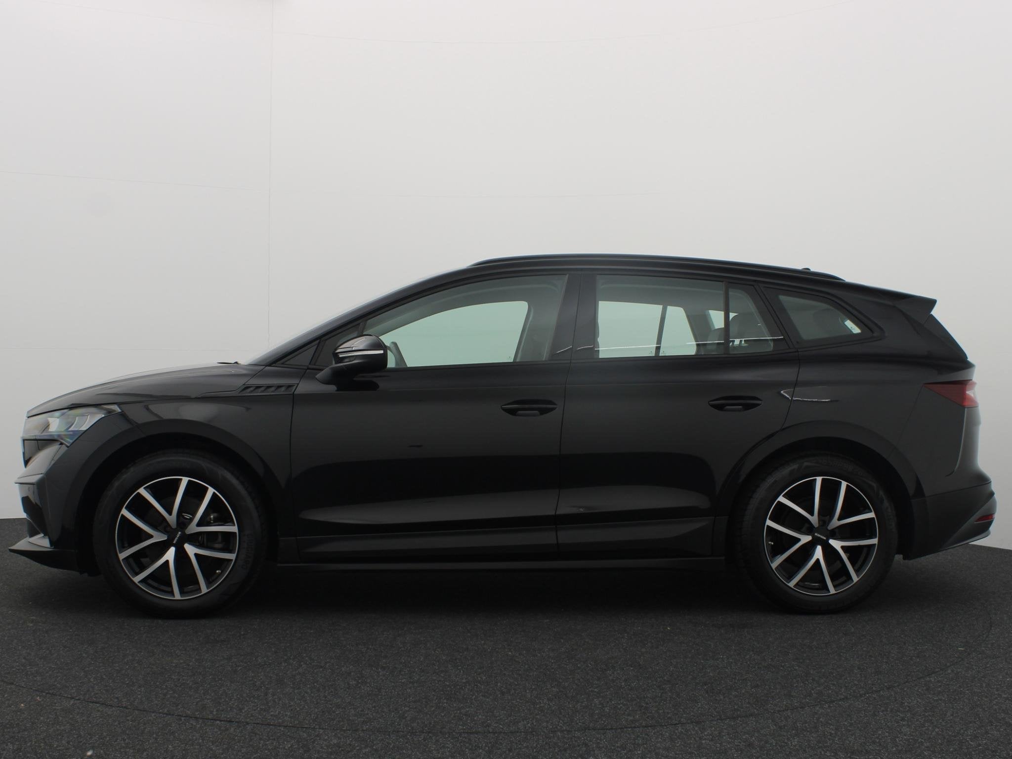 Skoda Enyaq iV 60 SOH 89% / SFEER / CARPLAY / NAVI / CLIMA /, Automaat, Achterwielaandrijving, Gebruikt, 1865 kg