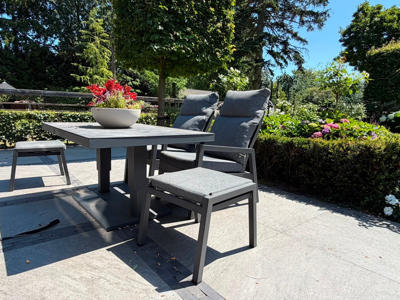 Moderne aluminium tuinset met verstelbare stoelen, Ophalen, 4 zitplaatsen, Gebruikt, Eettafel