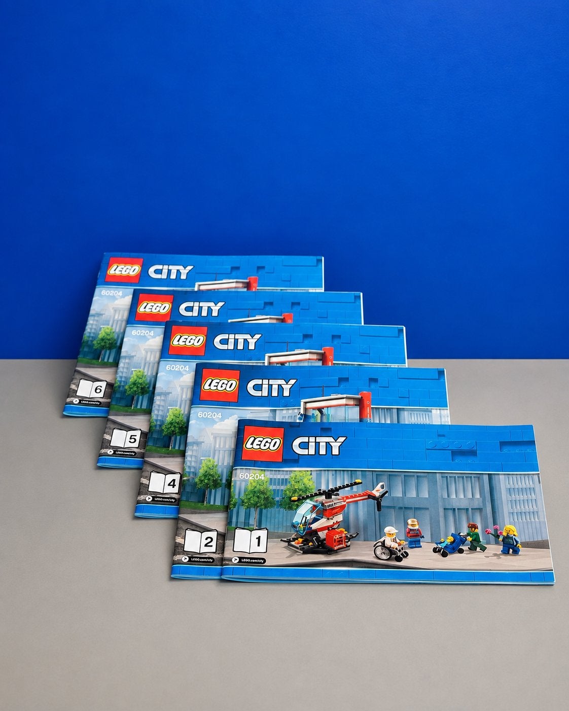 Foto 3 van LEGO City 60204 Ziekenhuis compleet met ambulance&helikopter