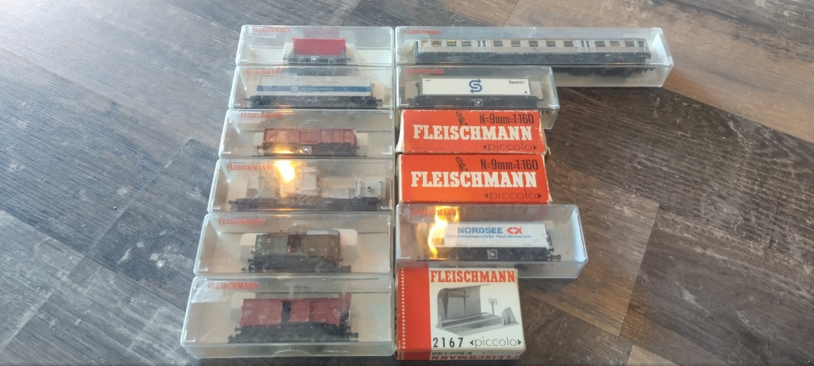Grote partij Fleischmann Piccolo N spoor wagons (11 stuks), Gebruikt, Gelijkstroom, Fleischmann, Rails