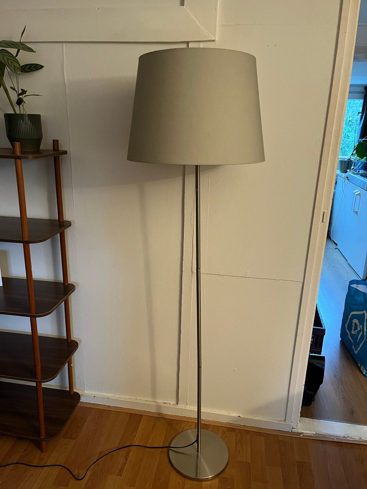 Staande Lamp met Stoffen Kap, Huis en Inrichting, Ophalen, Gebruikt, E27 (groot), Metaal