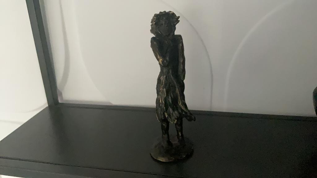 Vrouw in kleedje, Antiek en Kunst, Ophalen of Verzenden