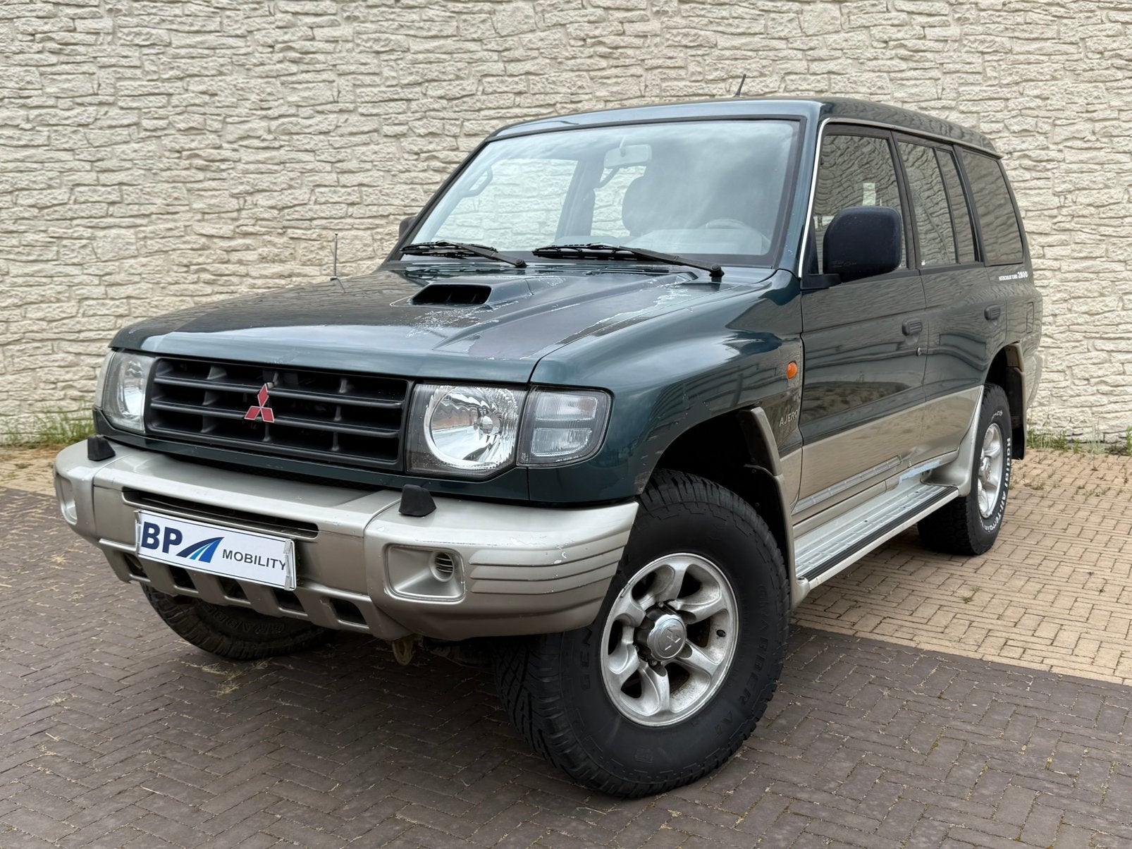 Mitsubishi Pajero 2.8 TD GLS IC LB P-van 4WD | Nieuwe APK |, Auto's, Euro 2, Traction-control, Origineel Nederlands, Bedrijf