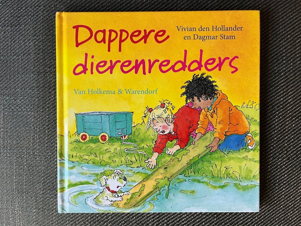 Vivian den Hollander - Dappere dierenredders. (Hardcover), Fictie algemeen, Ophalen of Verzenden, Zo goed als nieuw, Voorleesboek