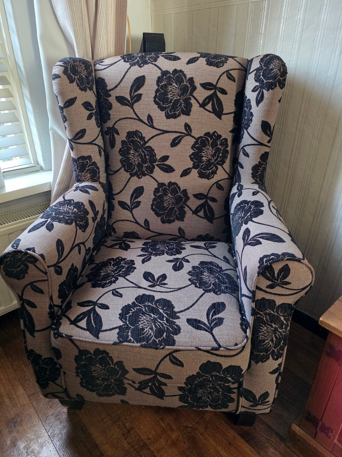 Comfortabele fauteuil met bloemenprint, Ophalen, Klassiek, Bloemenprint, Gebruikt, 75 tot 100 cm