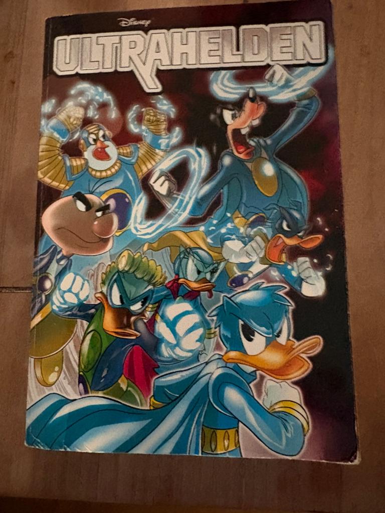 Disney Ultrahelden Stripboek, Eén stripboek, Ophalen of Verzenden, Zo goed als nieuw
