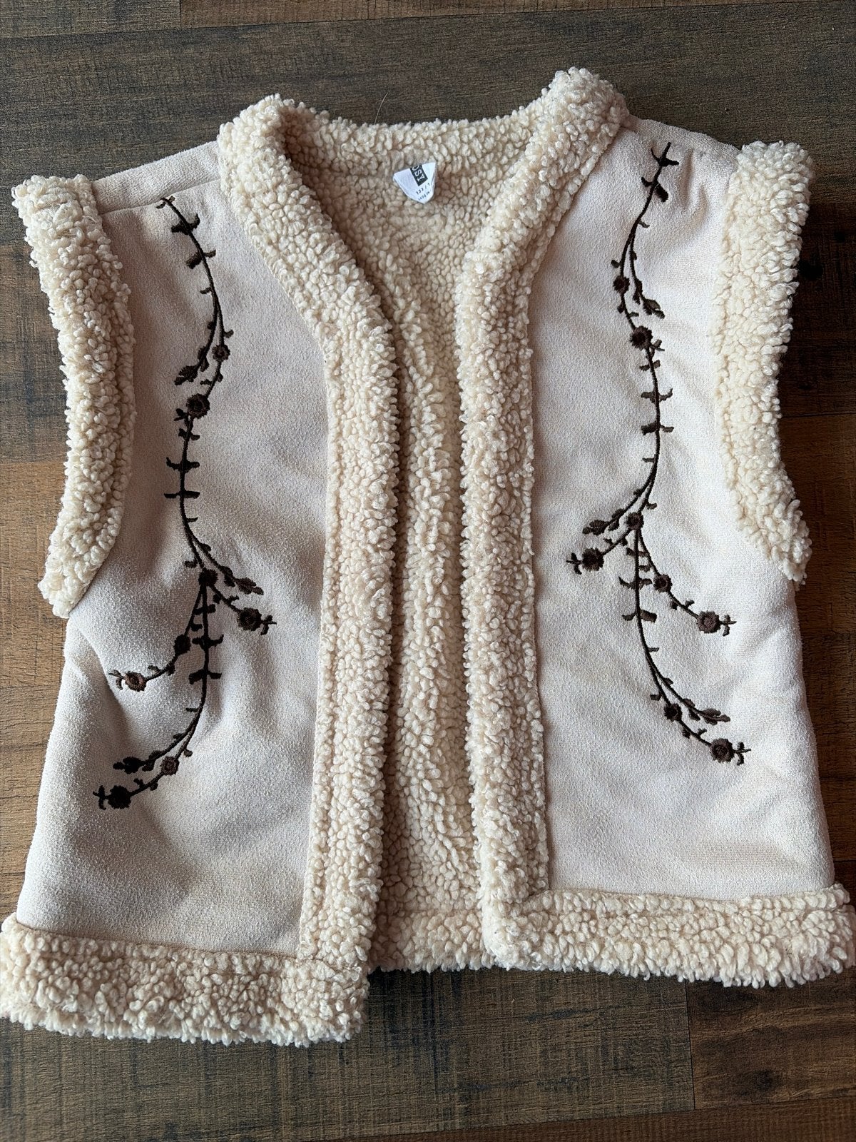 Leuke beige teddy gilet voor kinderen - Maat 122/128, Kinderen en Baby's, Ophalen of Verzenden, Zo goed als nieuw, Jongen of Meisje