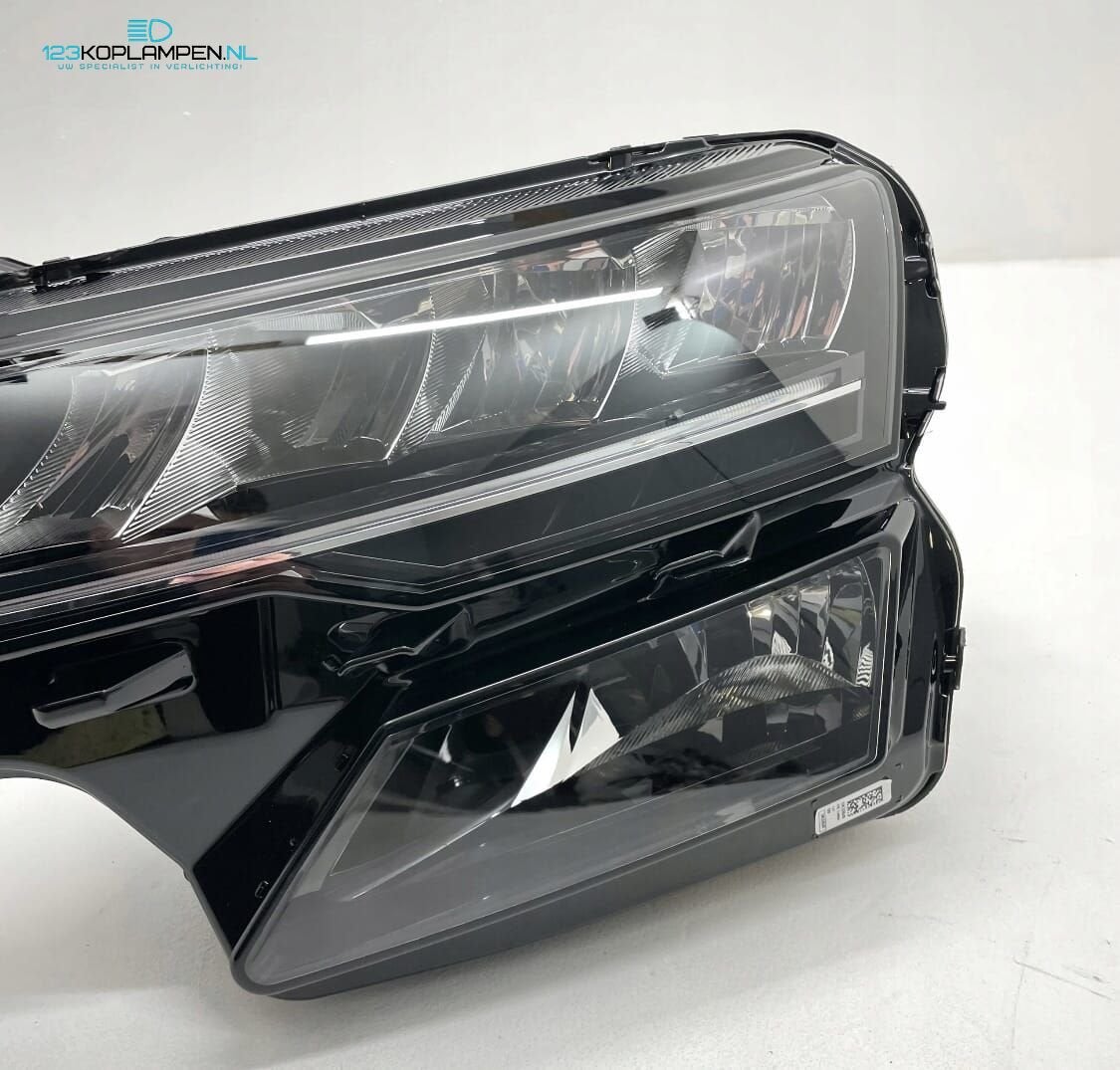 Skoda Karoq Facelift Full Led Koplamp links rechts, Gebruikt, -, -, Ophalen of Verzenden