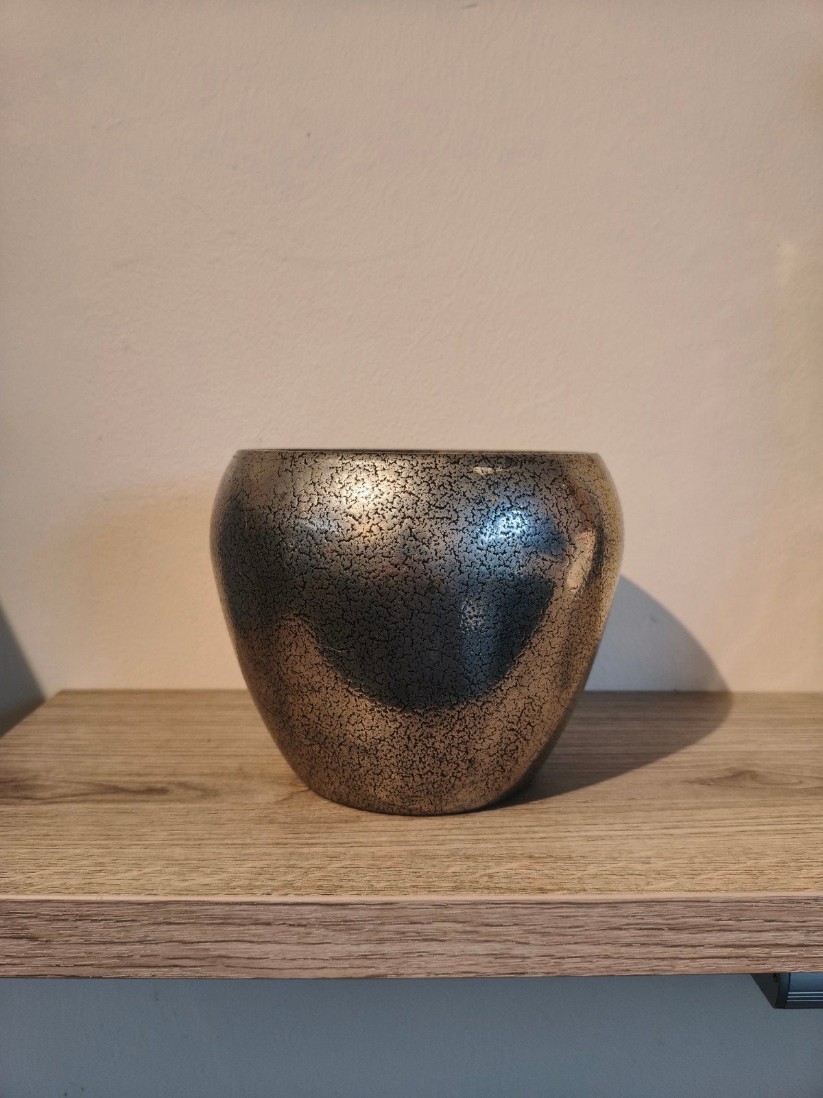Mooie zilverkleurige pot/vaas met craquelé effect, Overige materialen, Rond, Pot of Kruik, Ophalen of Verzenden