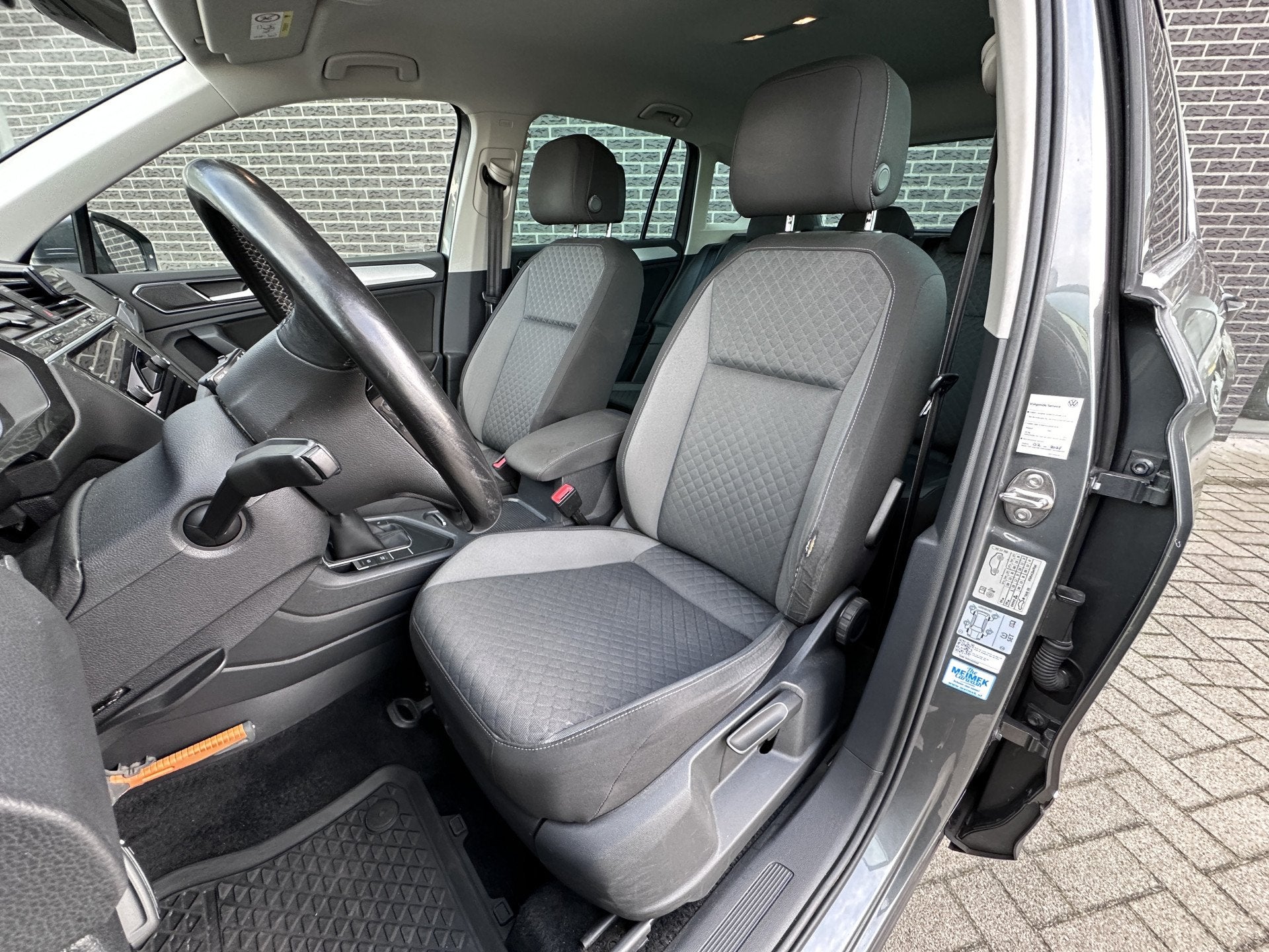 Volkswagen Tiguan 1.4 TSI Comfortline Business | Navigatie |, Voorwielaandrijving, Stof, Gebruikt, Euro 6
