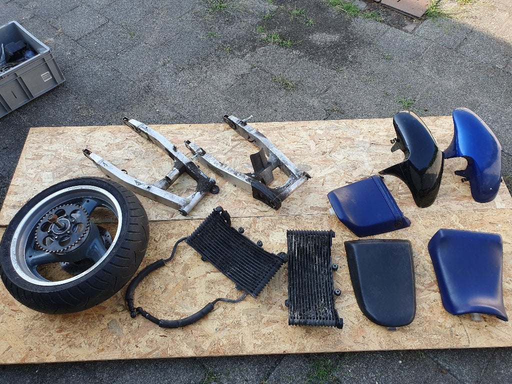 GSXR1100 GSXR750 onderdelen Moet weg Liefst alles in 1koop  , Motoren, Ophalen of Verzenden, Gebruikt