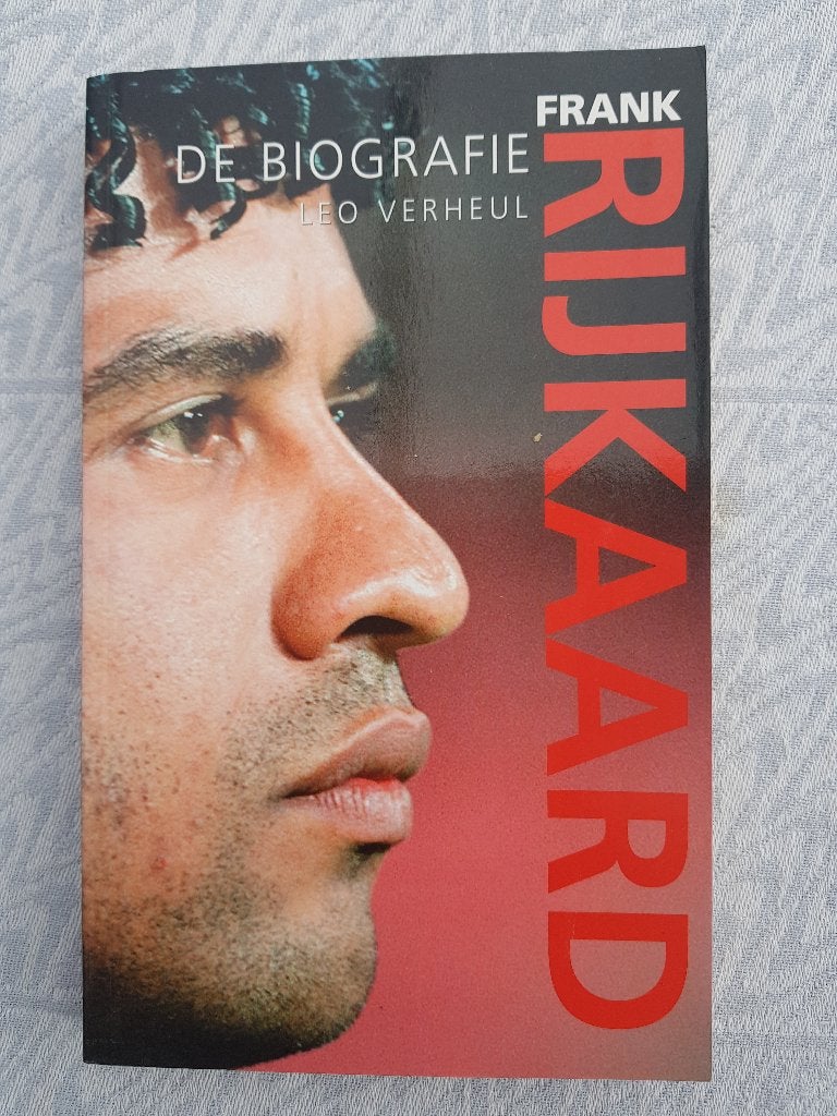 De biografie van Frank Rijkaard, door Leo Verheul, Ophalen of Verzenden, Zo goed als nieuw, Leo Verheul, Balsport