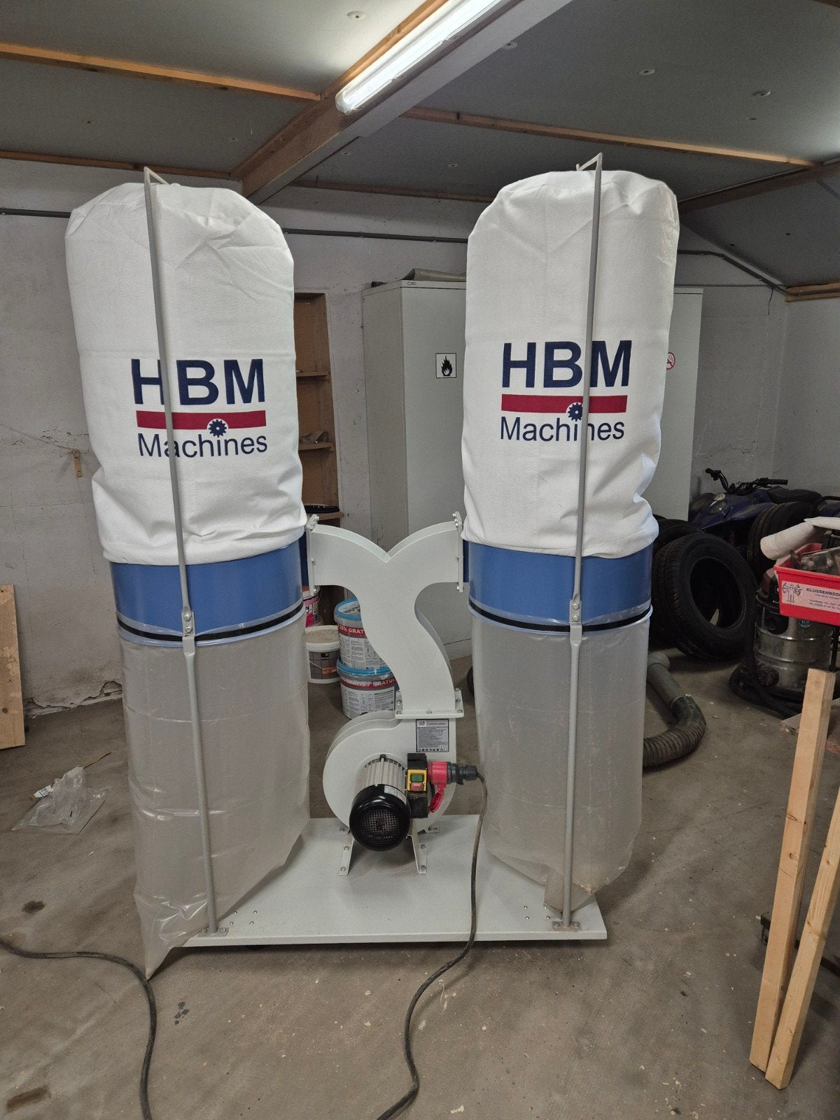 Stofafzuiging HBM 300 dubbel, Ophalen, Afzuiger