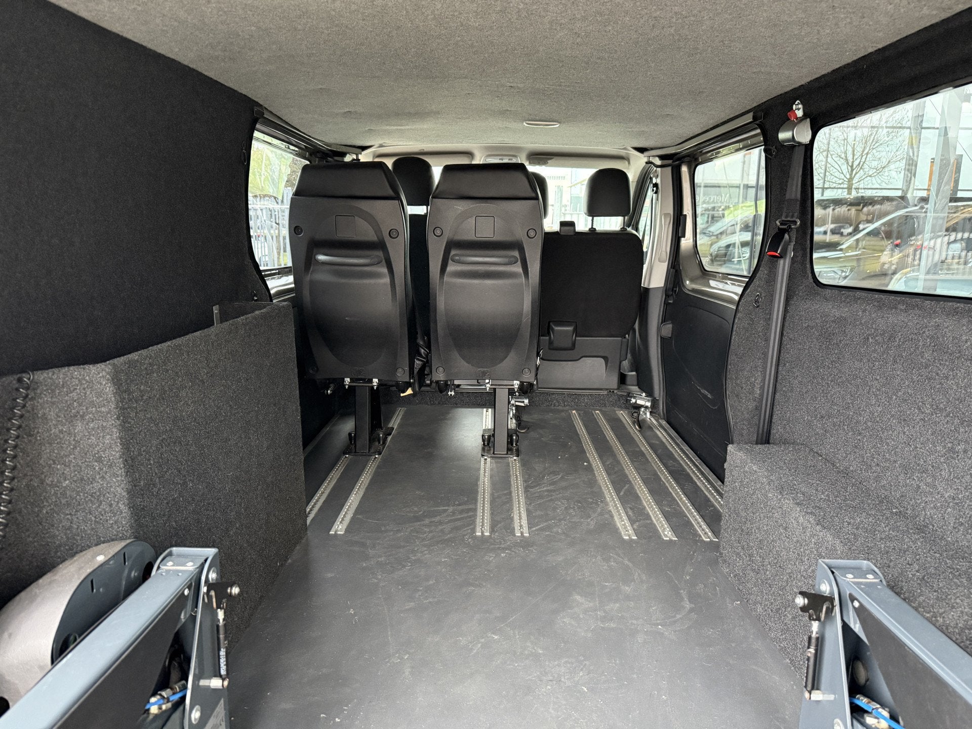 Opel Vivaro 5+1 Rolstoelbus 1.6 CDTI L2H1 Edition EcoFlex (M, Auto's, Bestelauto's, Voorwielaandrijving, Stof, Gebruikt, 4 cilinders
