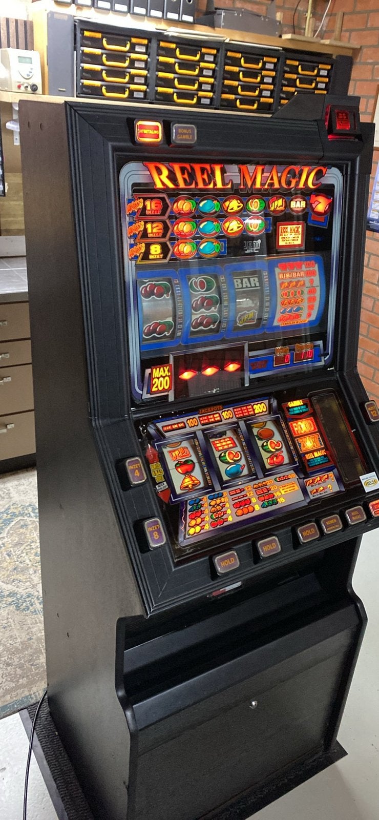 Leuke Reel Magic werkt naar behoren €299, Verzamelen, Automaten | Gokkasten en Fruitautomaten, Euro, Ophalen, Zo goed als nieuw