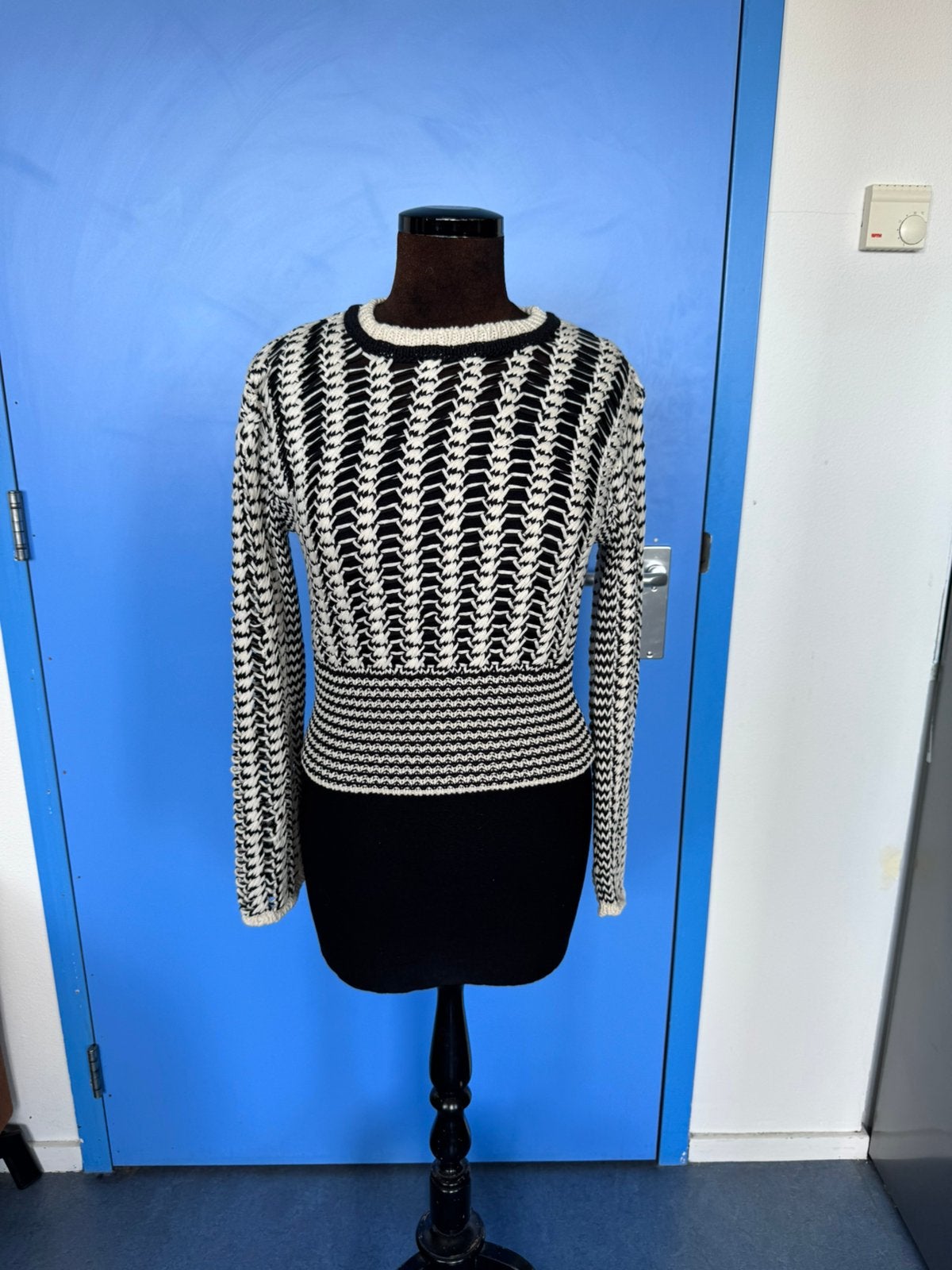Sweater Stefanel  Jumper - white/black. Size XS, Kleding | Dames, Verzenden, Nieuw, Maat 34 (XS) of kleiner, Zwart