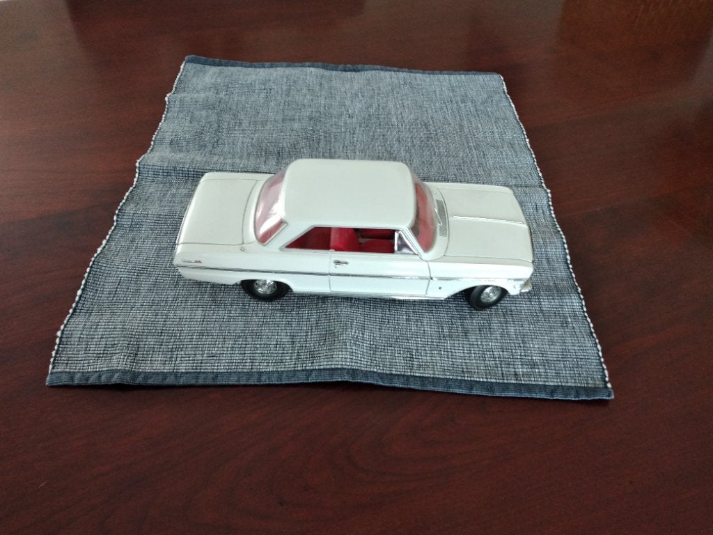 Modelauto, Hobby en Vrije tijd, Modelauto's | 1:18, Ophalen of Verzenden, Zo goed als nieuw, Auto, Sun Star