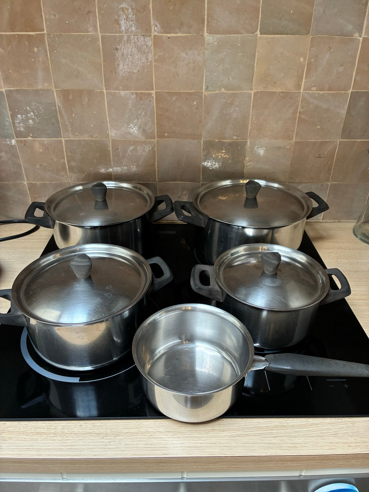 Complete pannenset BK - RVS met deksels, Ophalen, Gebruikt, Met deksel, Pannenset