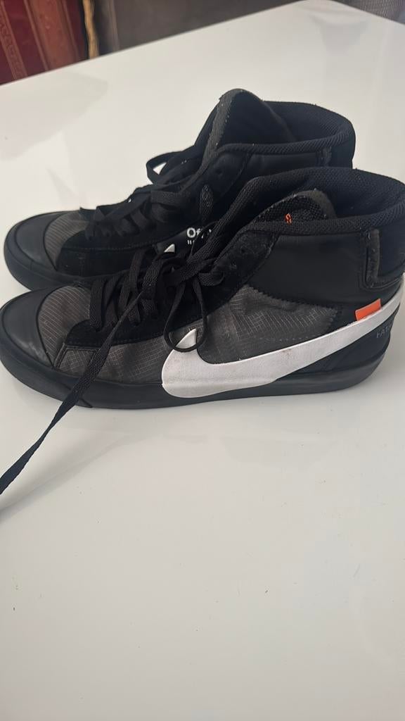 Nike Blazer Mid x Off-White 'Grim Reaper', Kleding | Heren, Schoenen, Ophalen of Verzenden, Gedragen, Zwart, Sneakers of Gympen