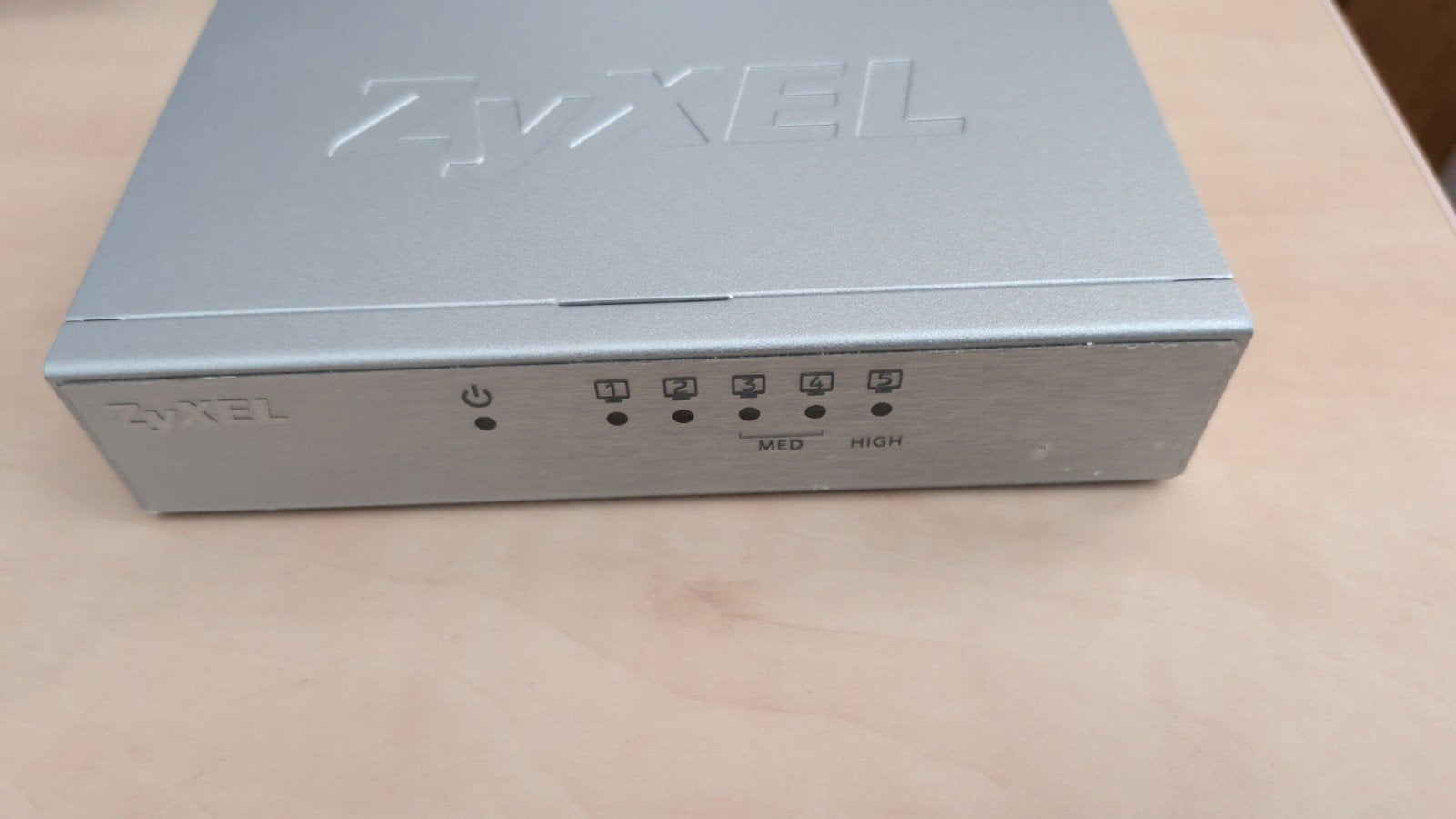 Zyxel Switch - Compacte en Betrouwbare Netwerkoplossing, Ophalen of Verzenden