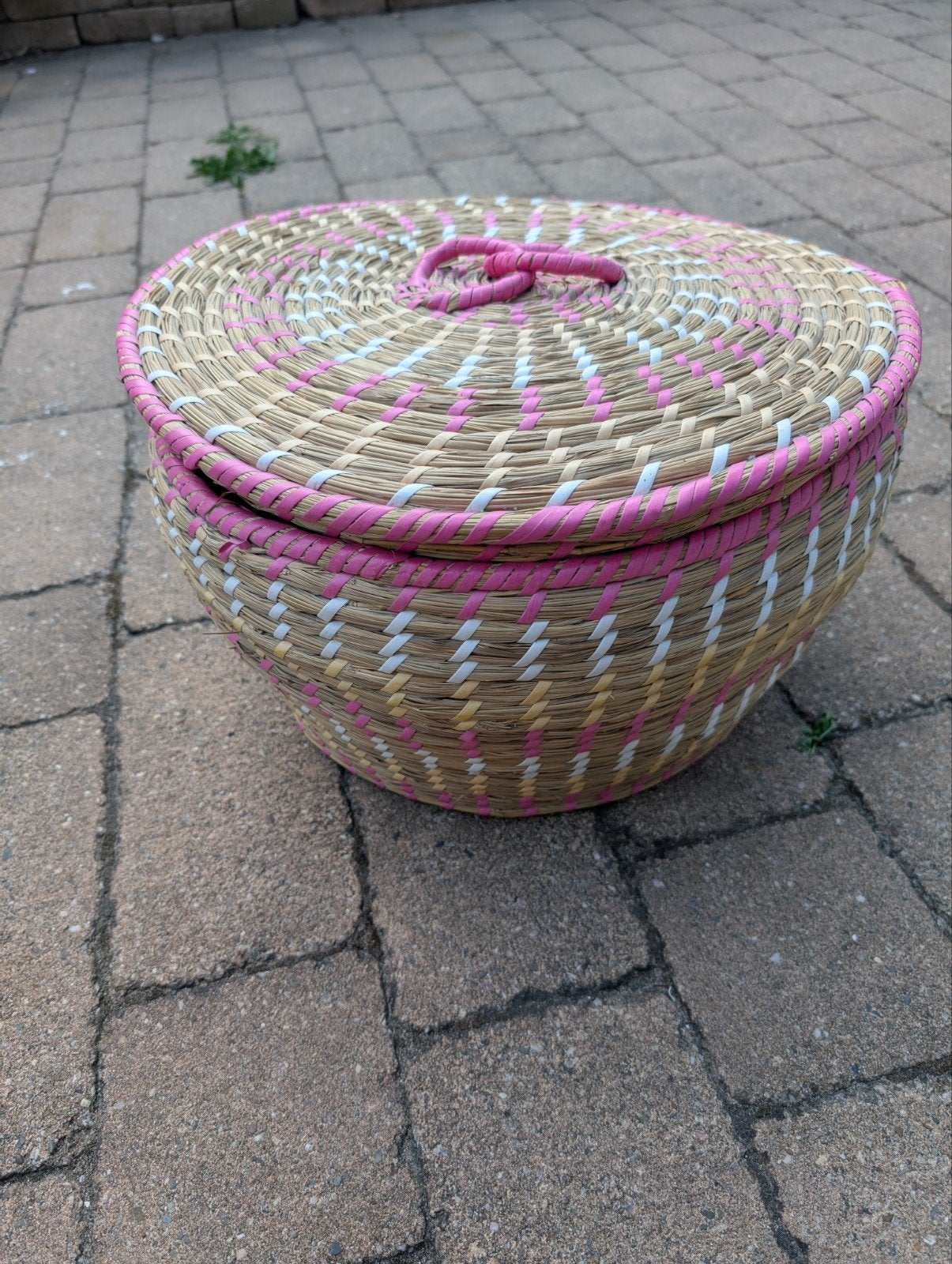 Rieten mand met deksel - Roze en wit accenten, Ophalen