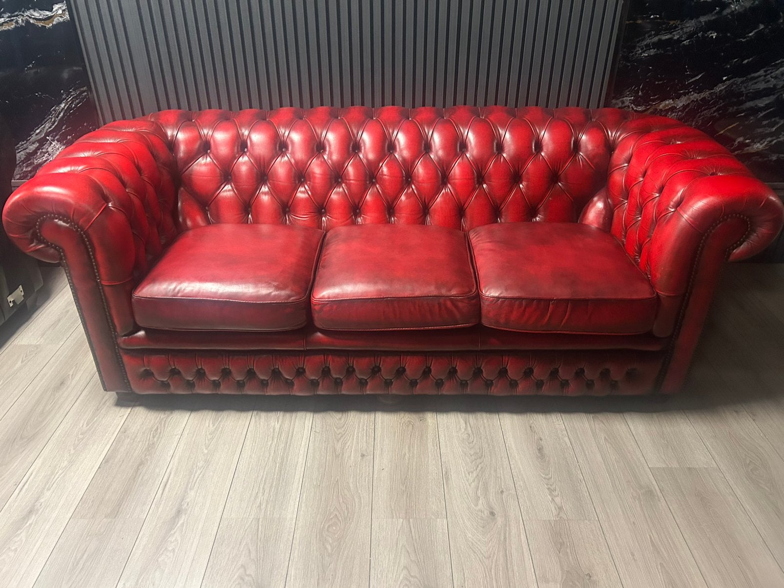 Orginele Springvale Chesterfield Leder 3 Zits Bank !!, Huis en Inrichting, Banken | Bankstellen, Ophalen of Verzenden, 75 tot 100 cm