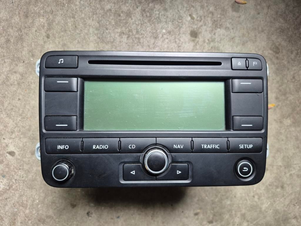Originele radio Volkswagen afkomstig van een Caddy van 2009, Ophalen