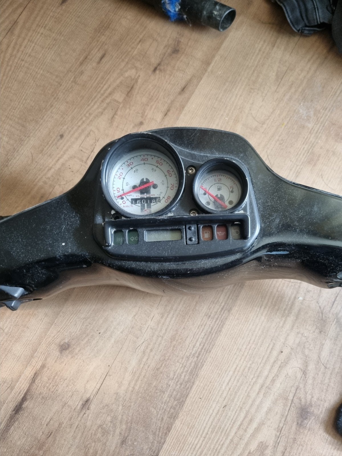 Dashboard scooter vespa s met snelheidsmeter en brandstofmet, Ophalen of Verzenden, Gebruikt, Overige typen, Onbekend