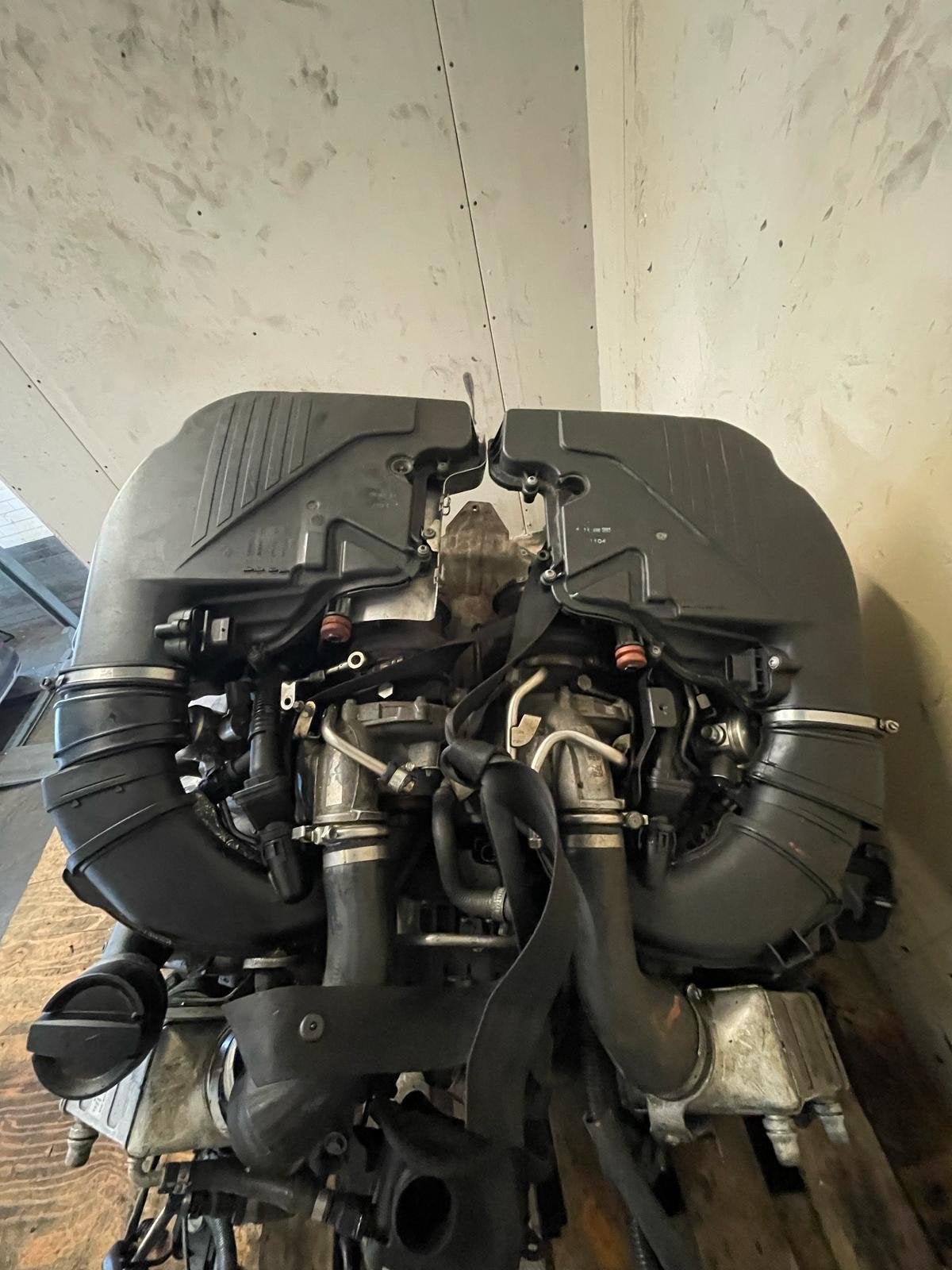 BMW N63B44 Motor -BMW 650i 4.4 V8 TwinPower 2011  Schade, Auto-onderdelen, Ophalen, Gebruikt, BMW