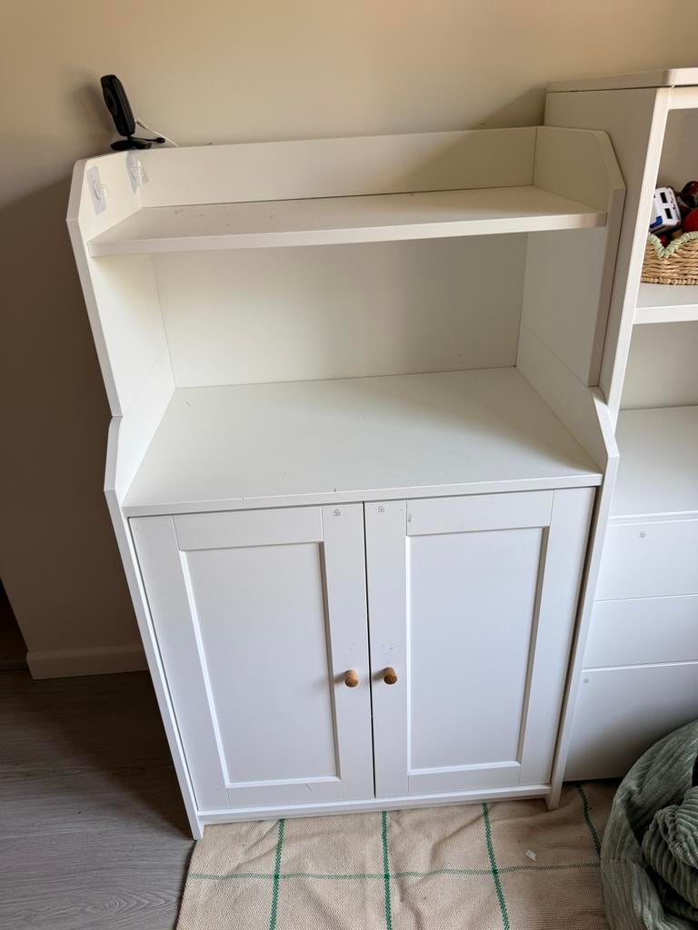 IKEA Hauga kast met beschadigingen - ideaal om te schilderen, Ophalen, Gebruikt