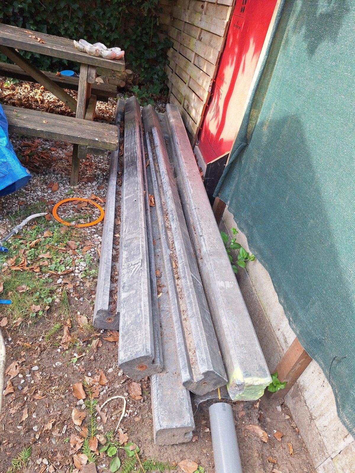 7x betonnen palen voor bijv. overkapping of schutting, Doe-het-zelf en Verbouw, Metalen, Ophalen