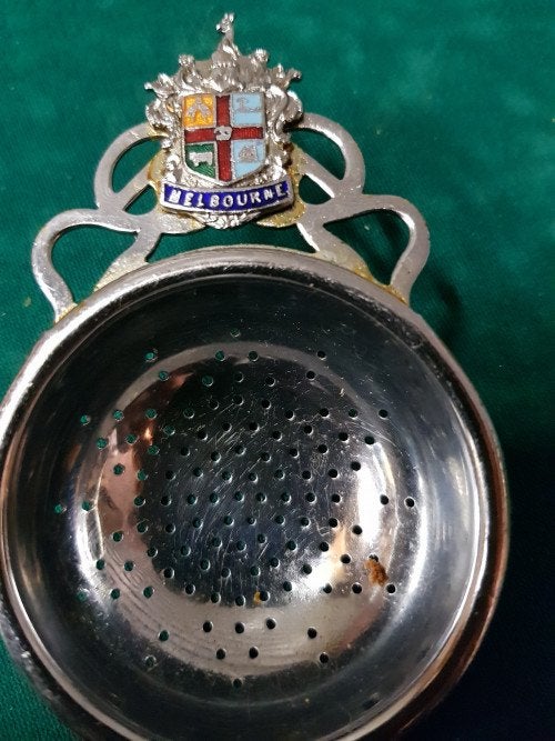 theezeef met wapen melbourne, Ophalen of Verzenden, 'T Olde Gre-j, Info@toldegrej.nl, Endepoelstraat 20f Didam