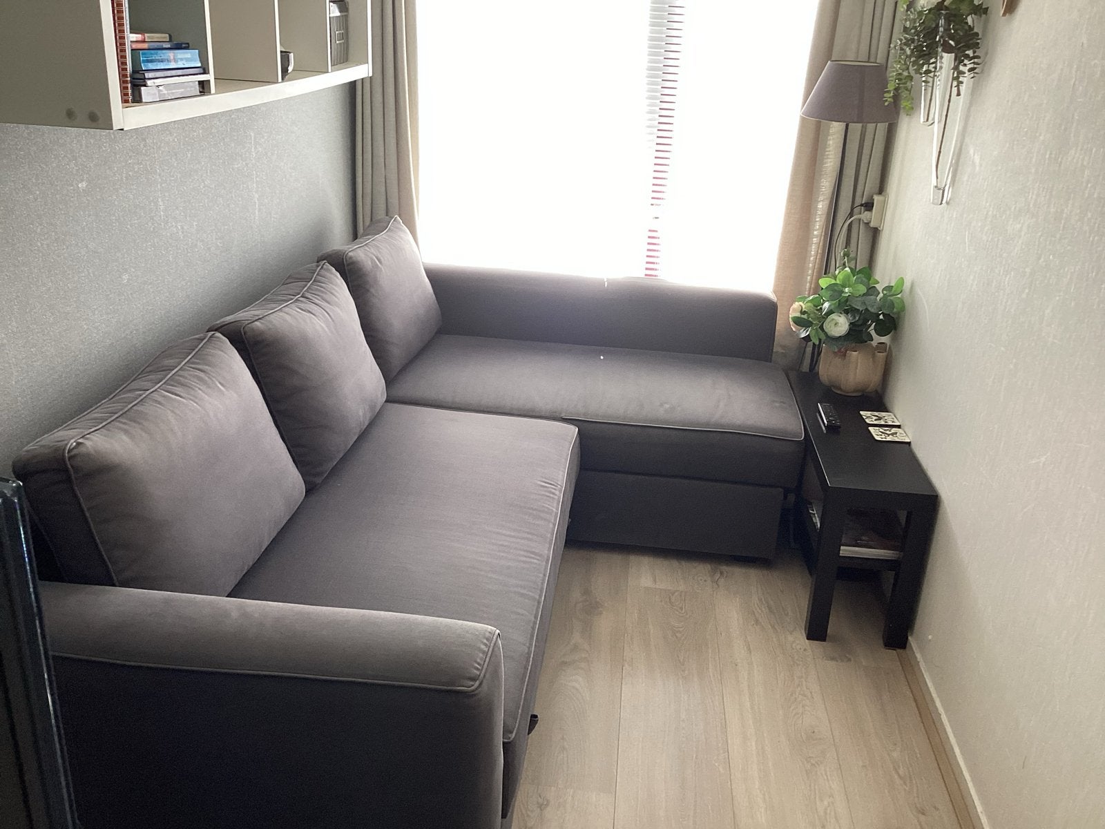 IKEA FRIHETEN slaapbank - Grijs, zo goed als nieuw, Ophalen, Tweepersoons, Zo goed als nieuw, Overige maten
