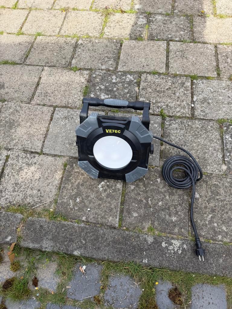 Vetec Bouwlamp - Krachtige LED Werkverlichting, Doe-het-zelf en Verbouw, Bouwverlichting, Ophalen of Verzenden, Nieuw, 50 tot 200 watt