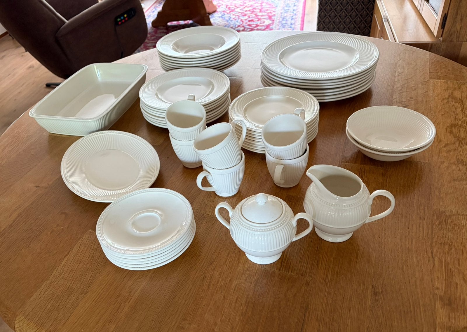 Uitgebreid Wedgwood Winsor & Edme servies - Puntgaaf, Huis en Inrichting, Keuken | Servies, Ophalen, Zo goed als nieuw, Wedgwood
