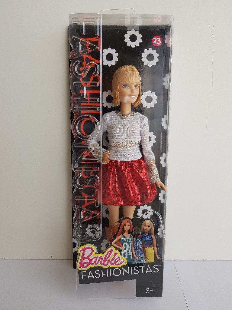 Barbie Fashionistas #23 Love that Lace - Petite (NRFB), Ophalen of Verzenden, Nieuw, Fashion Doll