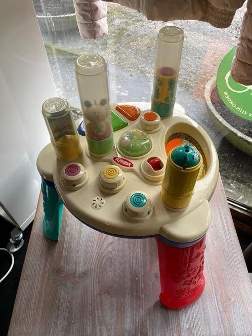 Te koop speeltafel, Kinderen en Baby's, Speelgoed | Educatief en Creatief, Ophalen of Verzenden, Zo goed als nieuw