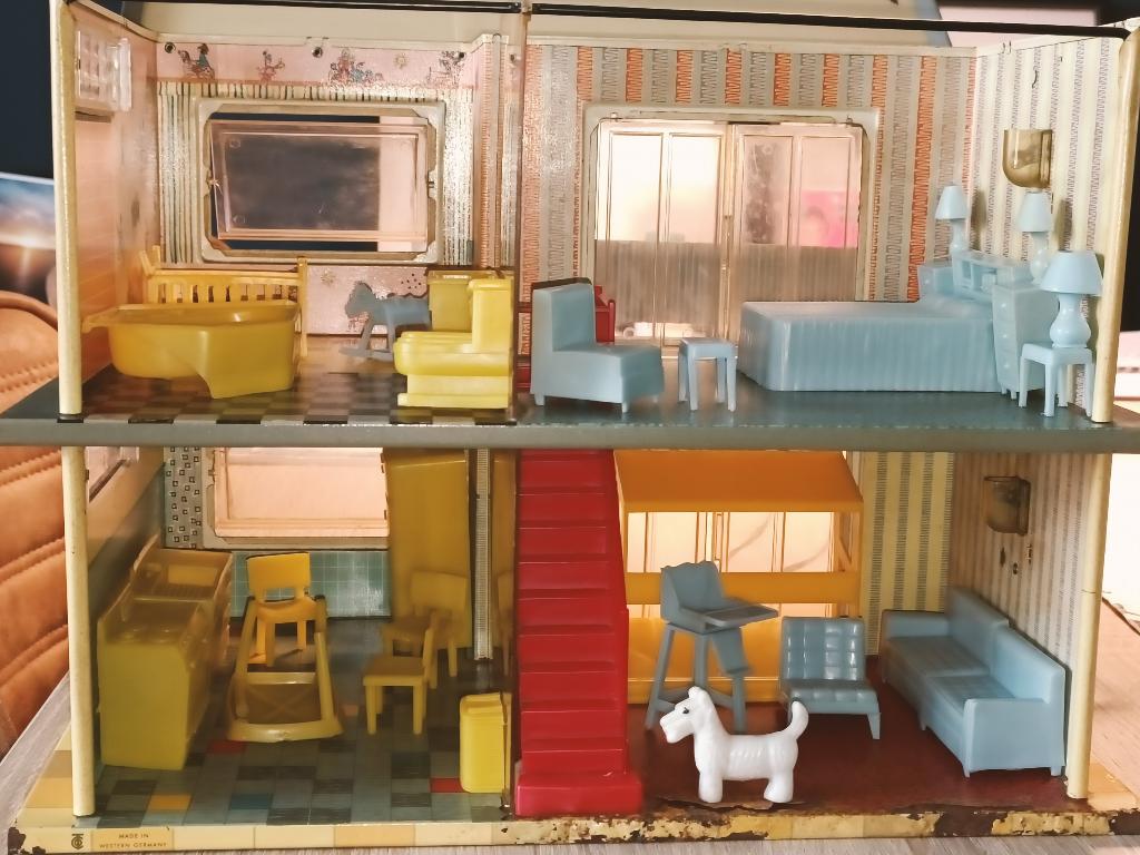Blikken Poppenhuis, Antiek en Kunst, Ophalen