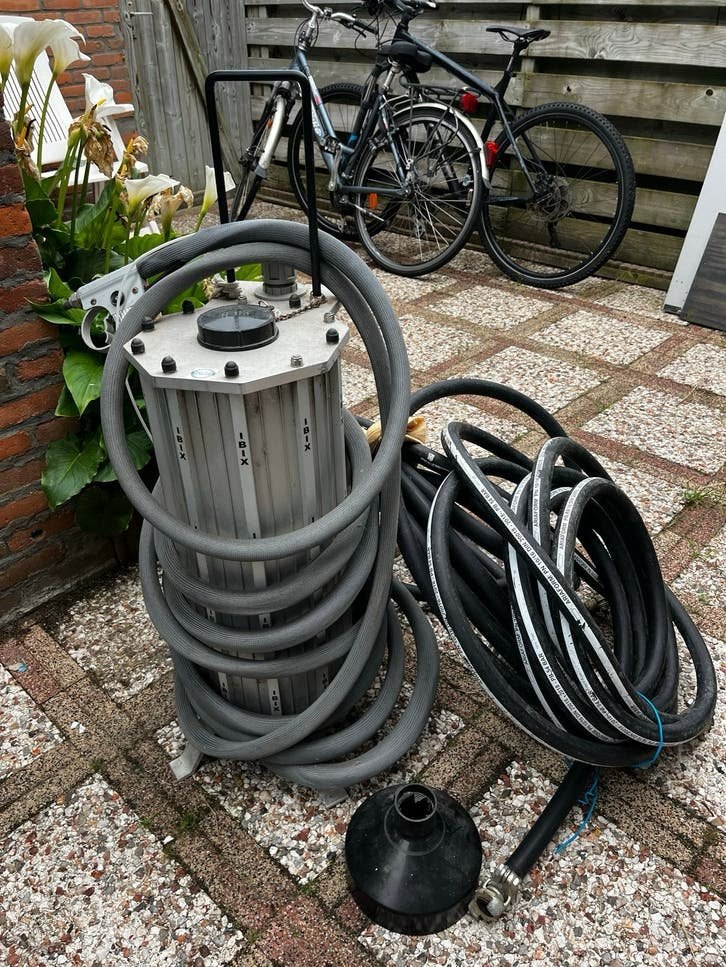 IBIX 25 H2o Straalmachine met toebehoren, Doe-het-zelf en Verbouw, Compressors, Gebruikt, 10 bar of meer, 25 tot 100 liter, 400 tot 800 liter/min